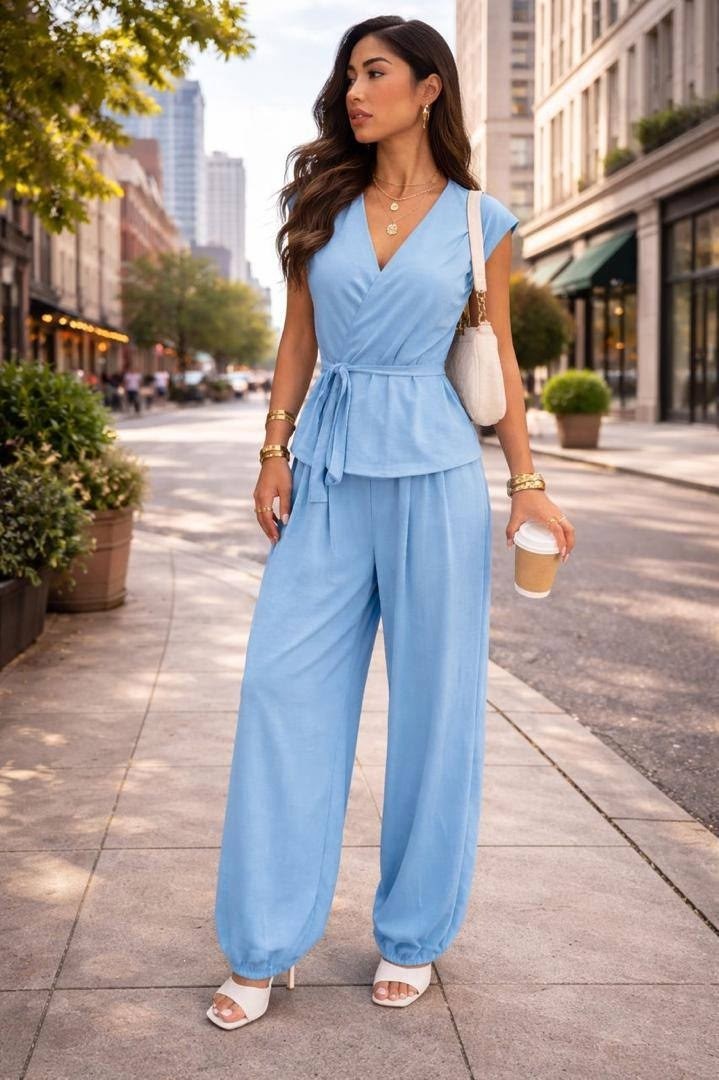 летний брючный костюм,голубой брючный костюм,брючный костюм женский летний,брючный летний комбинезон,голубой брючный костюм женский