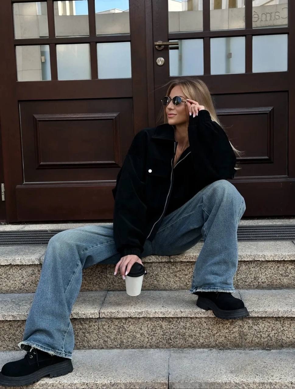 стильная куртка,куртка с карманом,женская куртка бомбер,куртка оверсайз,замшевая куртка