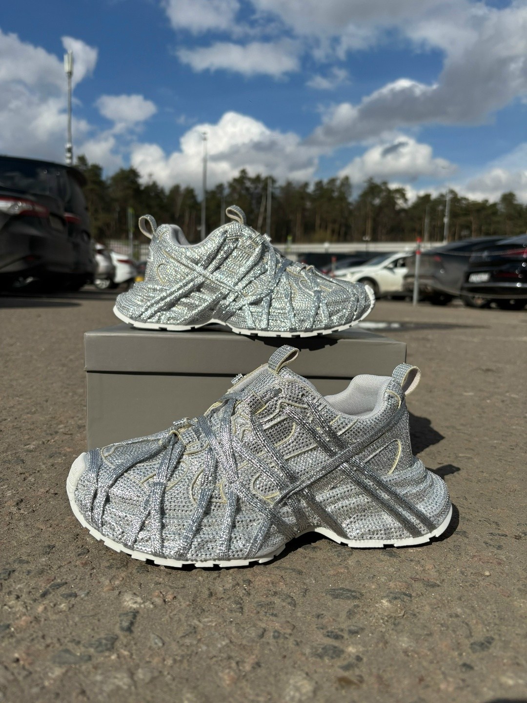 кроссовки женские balenciaga,женские кроссовки,кроссовки модные,блестящие кроссовки,кроссовки balenciaga