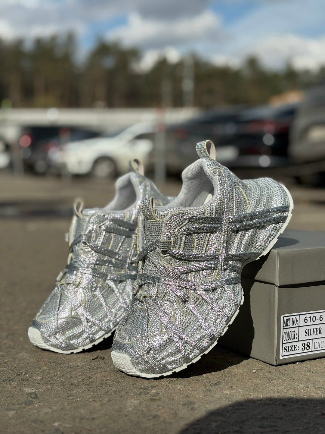 кроссовки женские balenciaga,женские кроссовки,кроссовки модные,блестящие кроссовки,кроссовки balenciaga