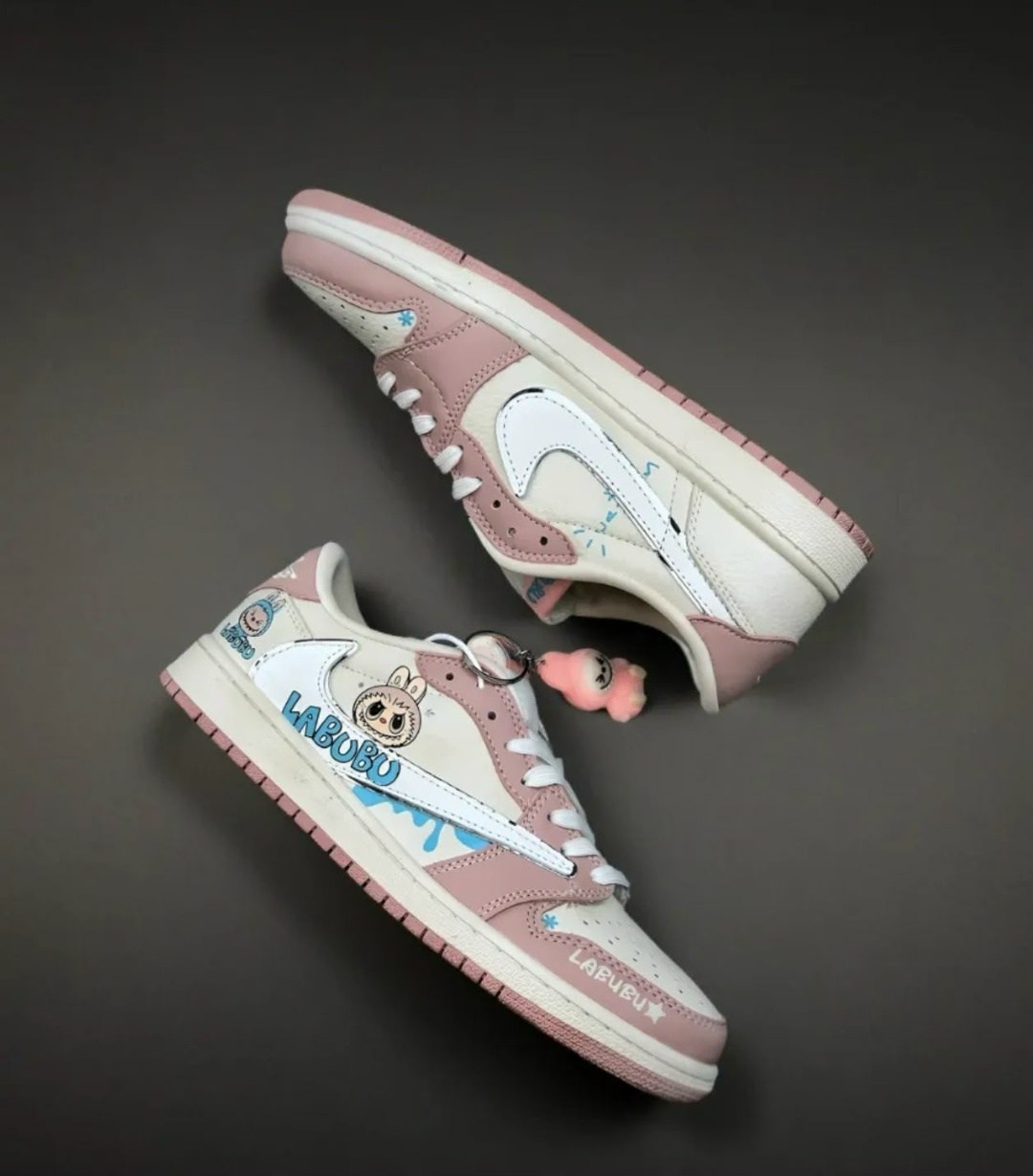 кроссовки nike travis scott x air jordan 1 low,кроссовки,кроссовки air jordan 1 low x travis scott,кроссовки nike air jordan 1 low,nike air jordan 1 low travis scott