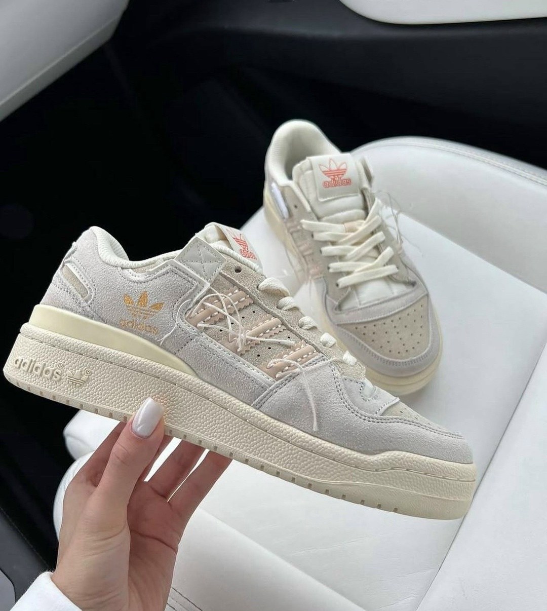 женские кроссовки adidas,кроссовки adidas,adidas forum low 84 бежевый лайт,женские кроссовки,бежевые кроссовки