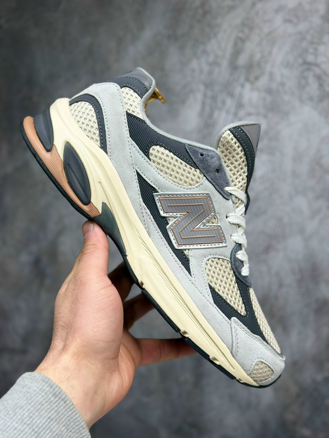 кроссовки new balance 9060,кроссовки new balance,кроссовки мужские new balance,кроссовки,кроссовки 2002r из замши и сетки new balance мультиколор