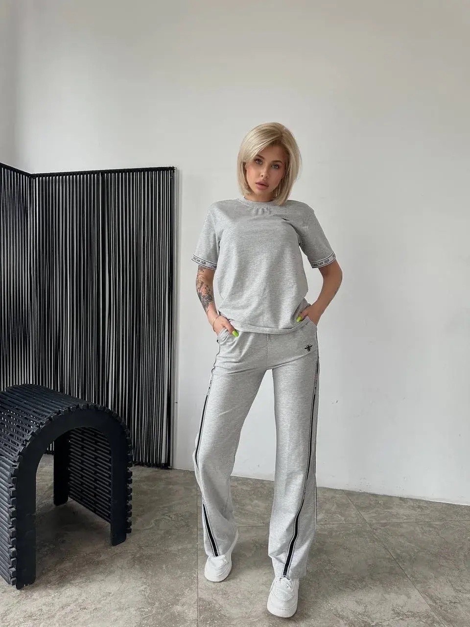 женские спортивные брюки,спортивные брюки,брюки с лампасами,спортивные штаны с лампасами,широкие брюки