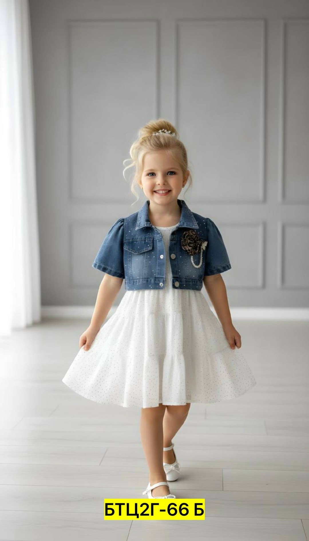 куртка джинсовая,джинсовые куртки женские,джинсовая куртка со стразами,джинсовая куртка для девочек,брошь на джинсовой куртке