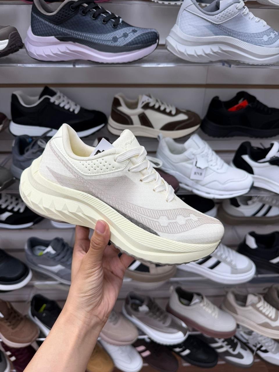 кроссовки saucony,женские беговые кроссовки,кроссовки,кроссовки женскиe,повседневные кроссовки