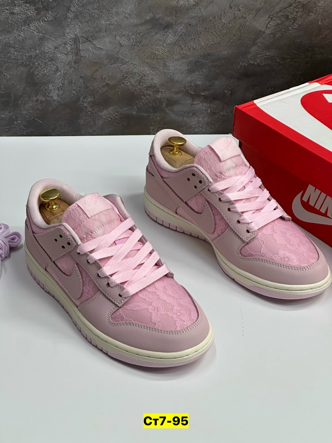 кроссовки nike sb dunk low pink,кроссовки nike sb dunk low,кроссовки женские nike dunk low,nike dunk low pink pigeon,кроссовки nike sb dunk low pink pigeon