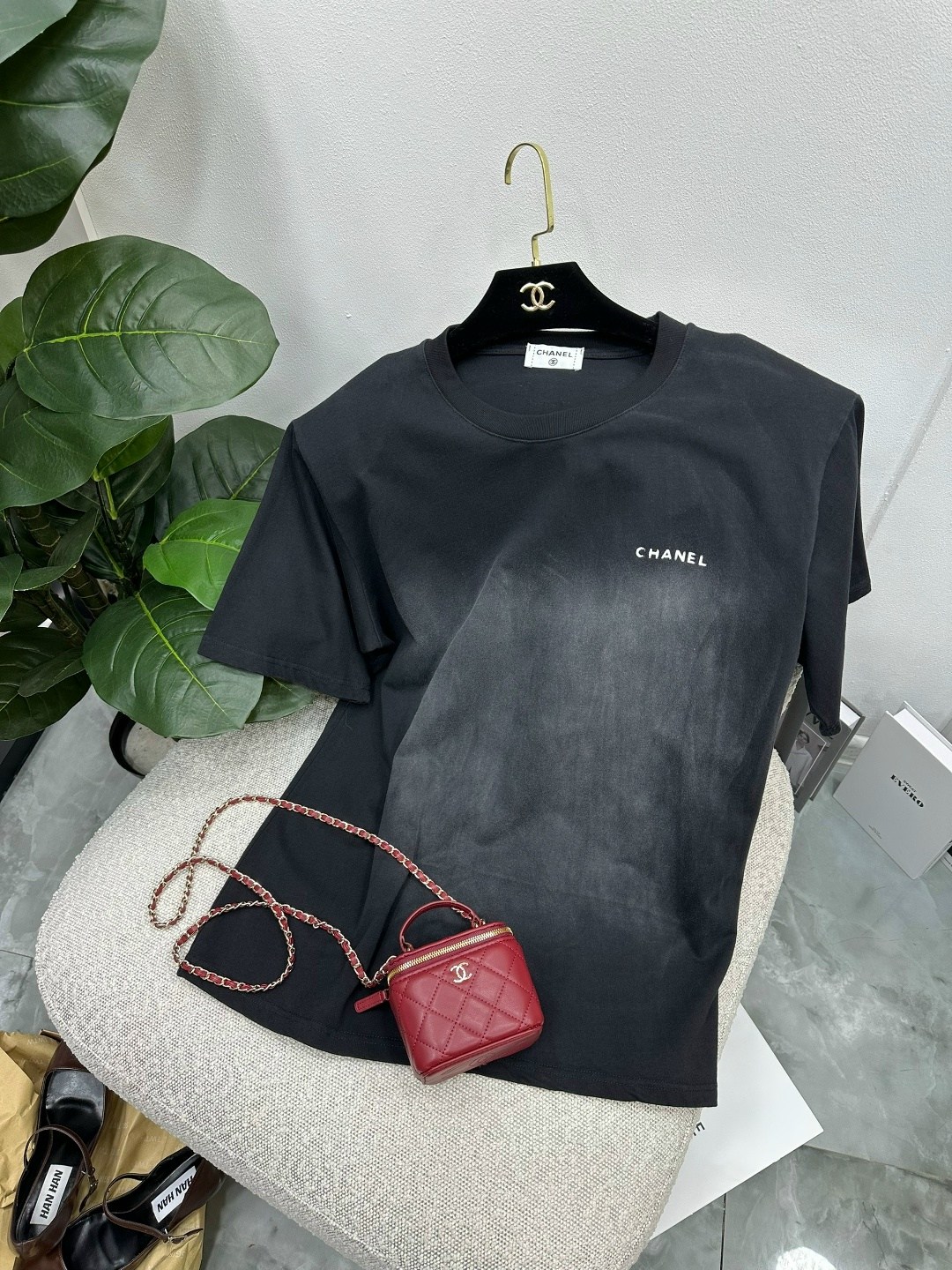 женская футболка,футболка,футболки модные,брендовые вещи,одежда футболка