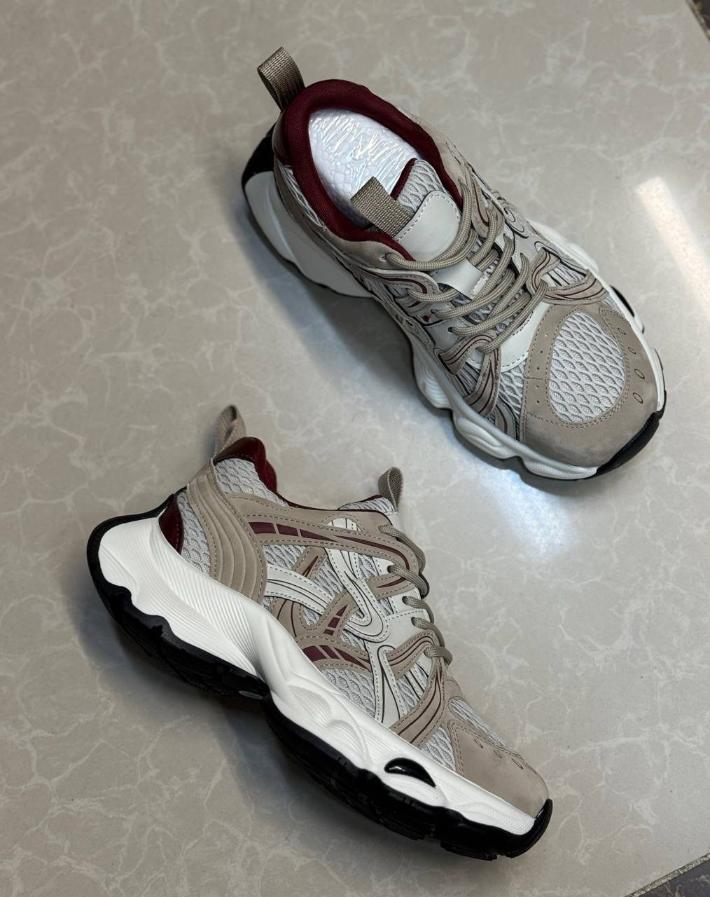 женские кроссовки,кроссовки balenciaga,массивные кроссовки,,спортивная