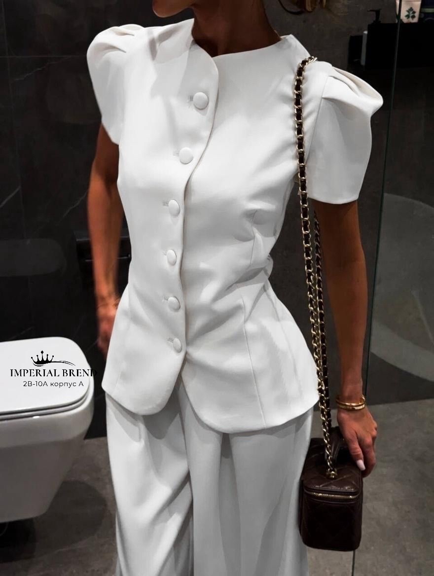 элегантные комбинезоны,белый брючный костюм,женские комбинезоны,костюм женский брючный,женский костюм с брюками палаццо