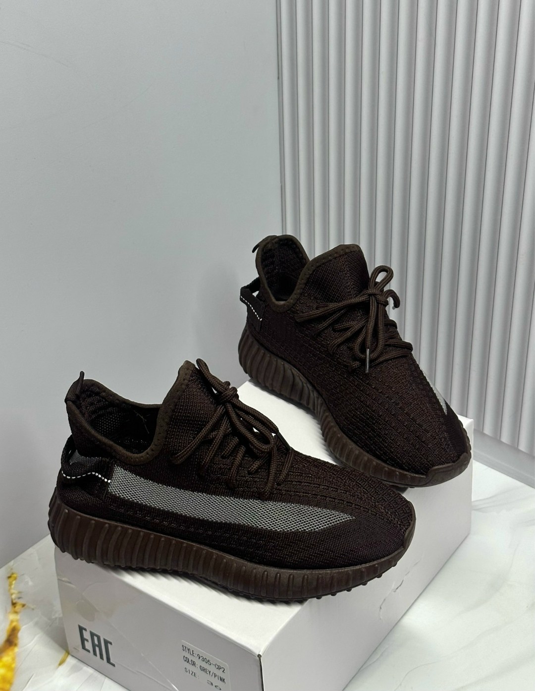 ,кроссовки adidas yeezy boost 350,кроссовки adidas yeezy boost,adidas yeezy boost 350 v 2,модные кроссовки изи