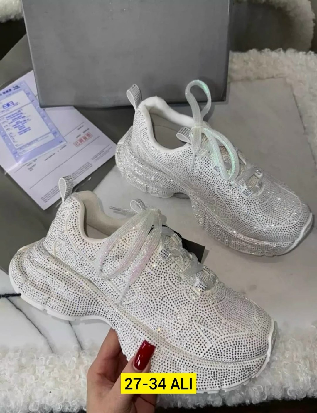 женские кроссовки,кроссовки,кроссовки натуральные,модные кроссовки,кроссовки изики