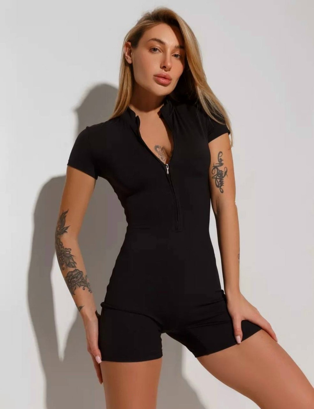 женские комбинезоны,комбинезон женский спортивный,женская спортивная одежда,спортивный комбинезон,комбинезон