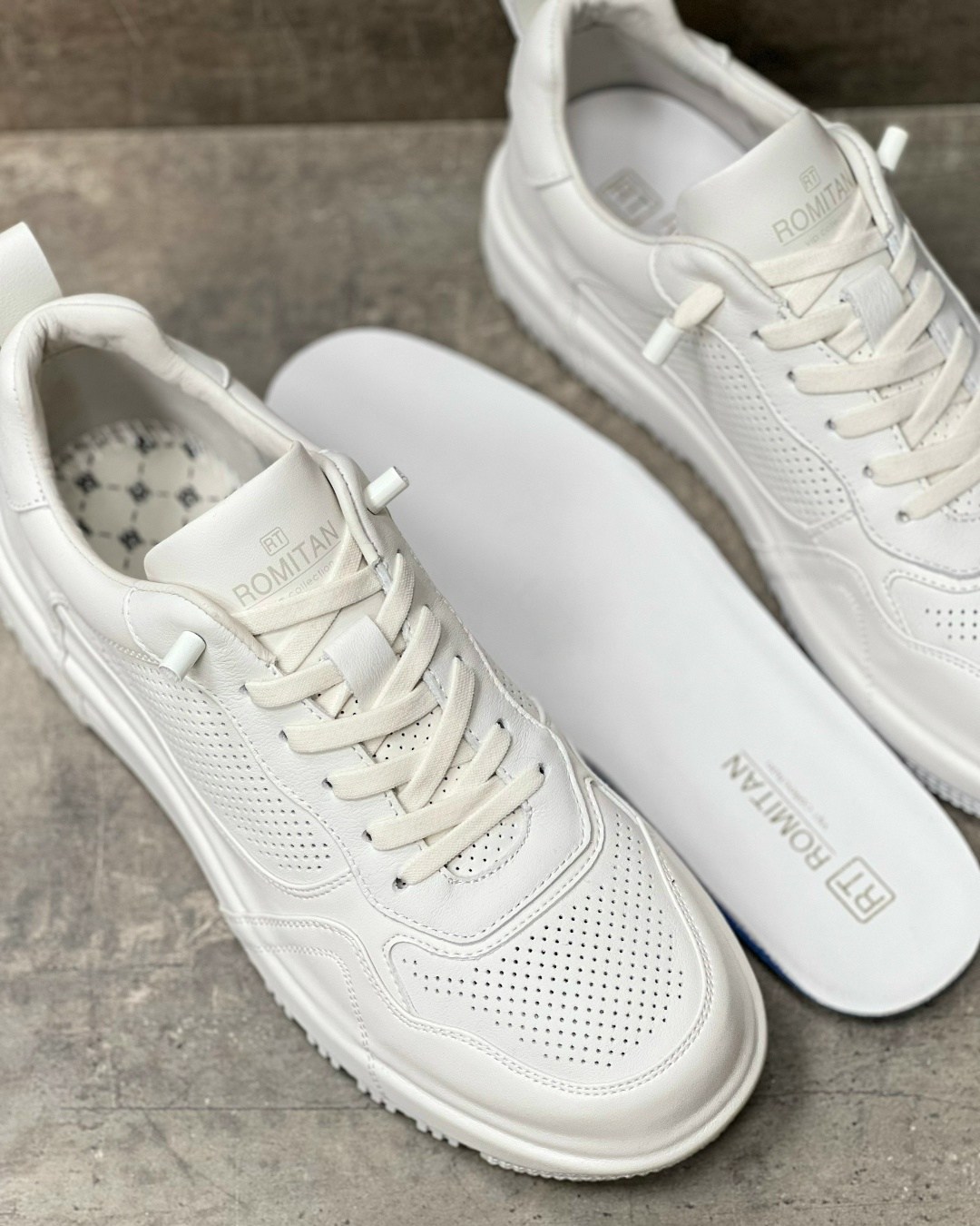 ,белые кроссовки,кроссовки женскиe,кроссовка мужской,кроссовки мужские женские