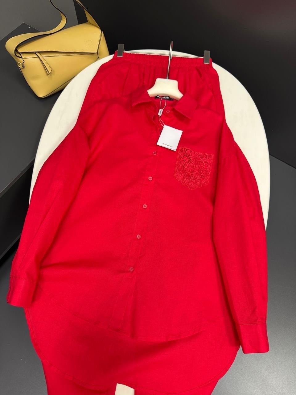 женский атласный брючный костюм,брючный костюм,костюм шелковый женский брючный,женские брючные костюмы,брючный костюм в пижамном стиле