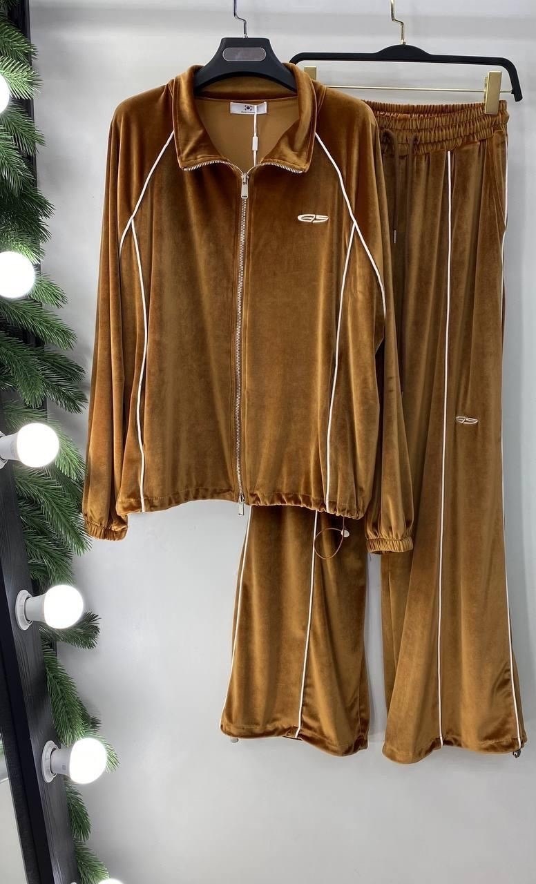 костюм спортивный celine,белый спортивный костюм в стиле celine,спортивный костюм,спортивный костюм для женщин