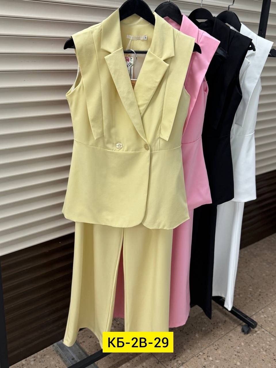 брючный костюм женский bezko,нарядный брючный костюм женский,летний женский брючный костюм с жилетом,модные брючные костюмы,женские брючные костюмы