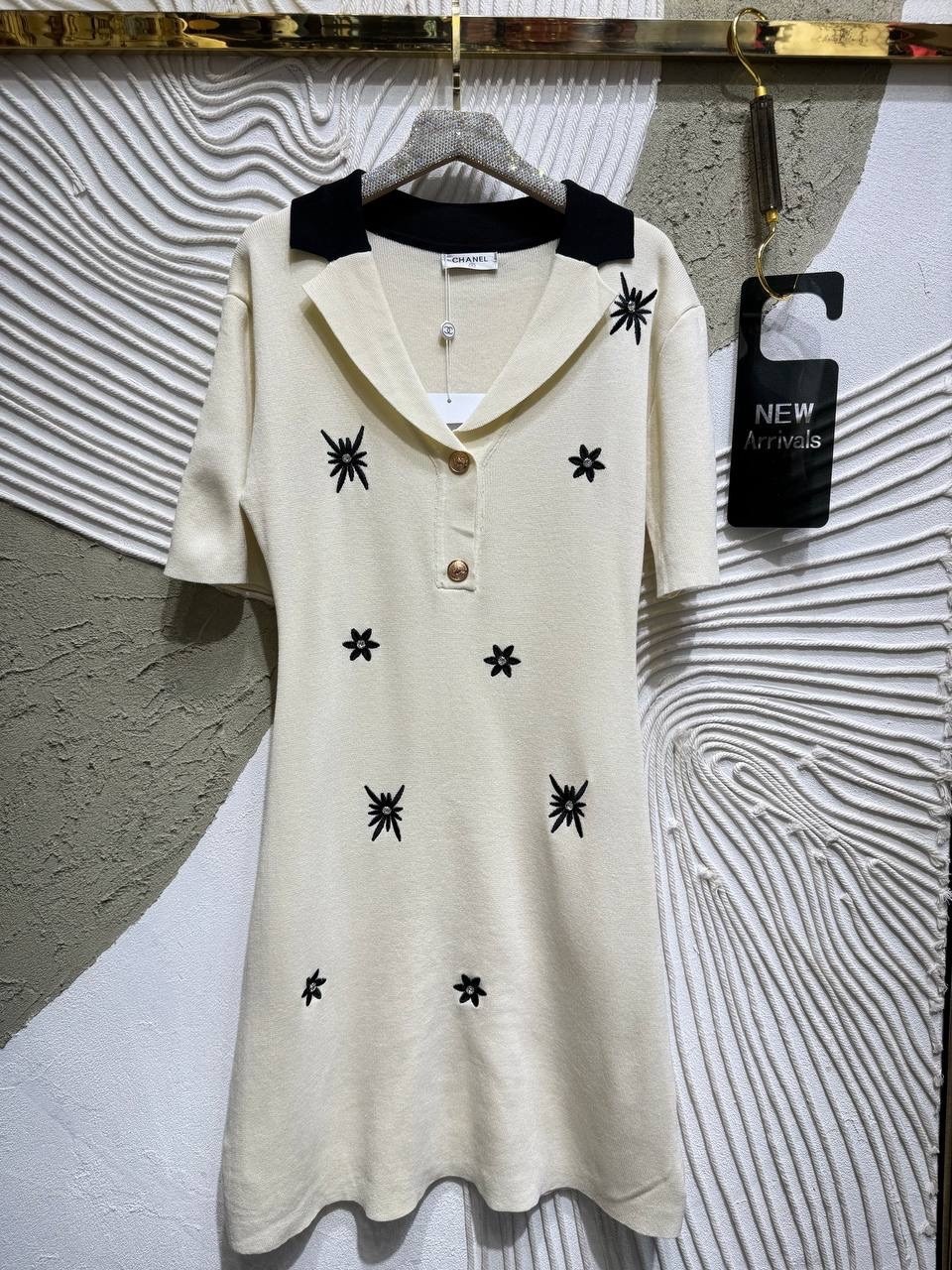 платье женской,платье трикотажное с золотыми пуговицами one size emberens 226959581,платье с пуговицами,платье женское приталенное,платье из трикотажа