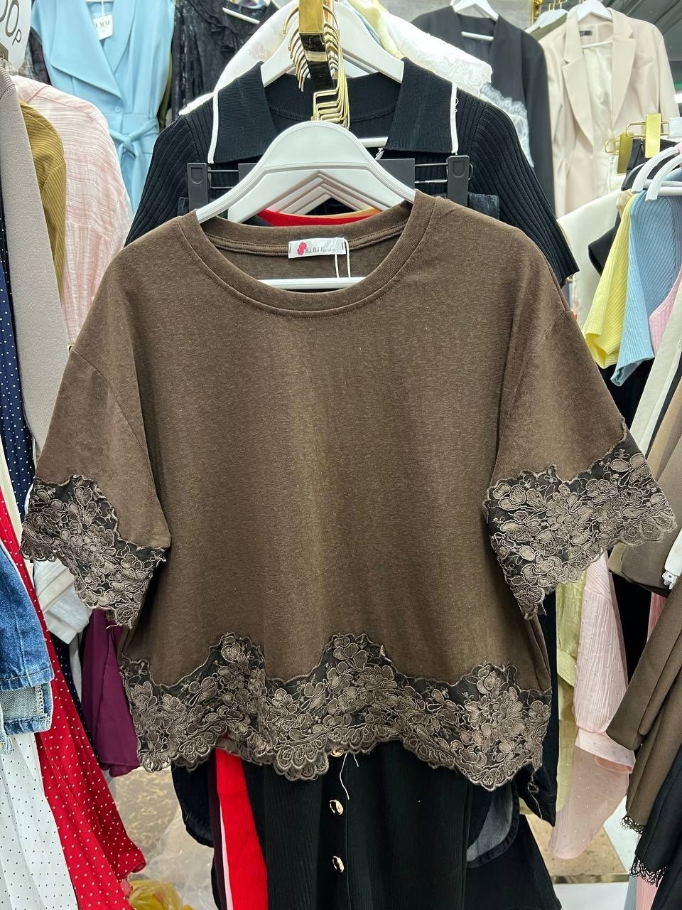 футболка с кружевами,женская кофта,кофта с кружевами,футболки для женщин,женская футболка