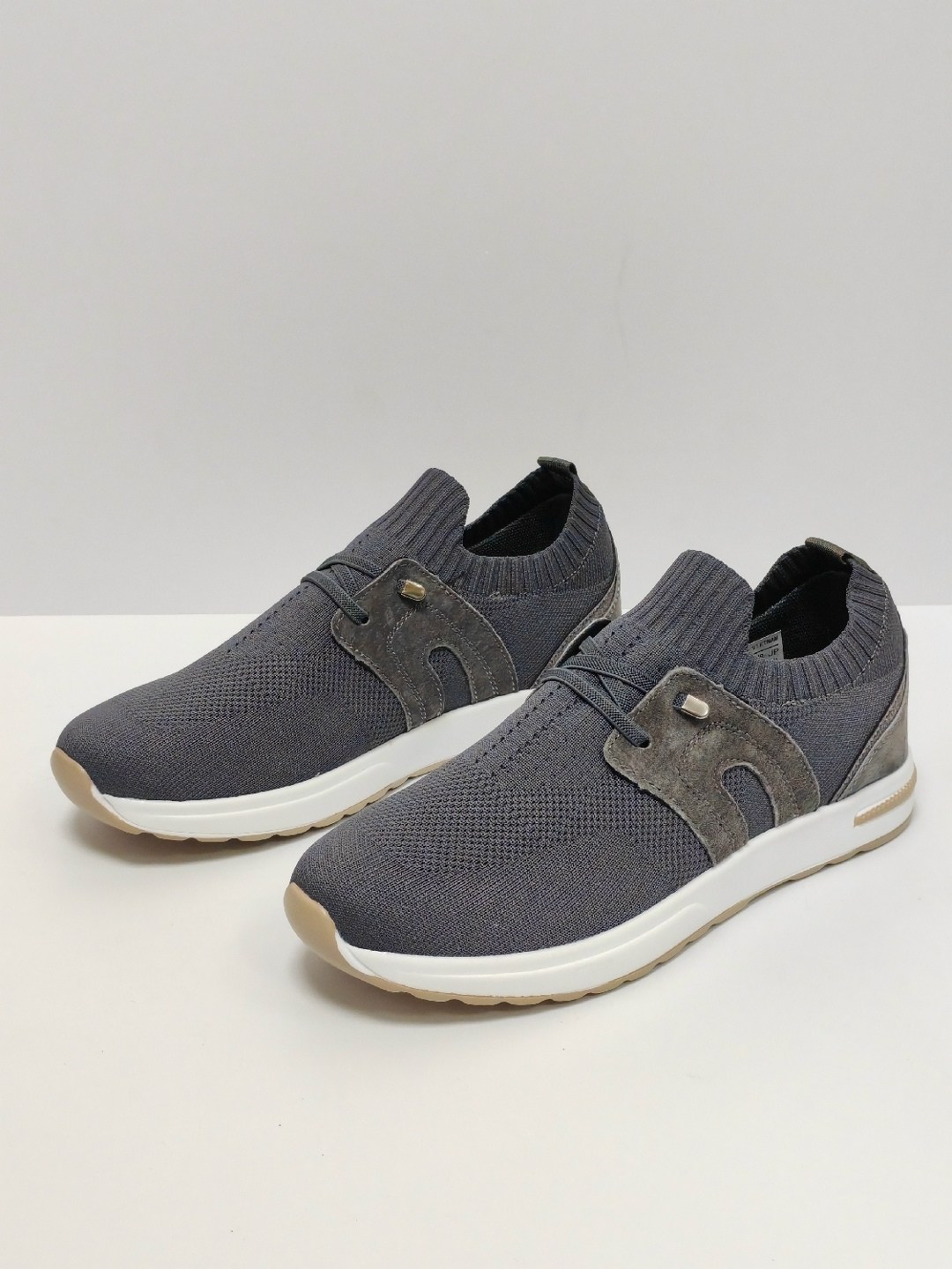 ,кроссовки loro piana,мужская  кроссовки,мужские кроссовки,спортивная