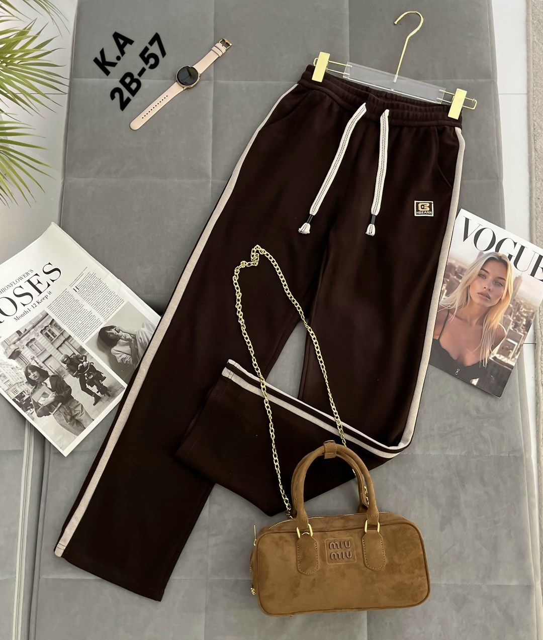 спортивные брюки с лампасами женские,брюки спортивные женская,брюки спортивные,женские брюки,модные штаны