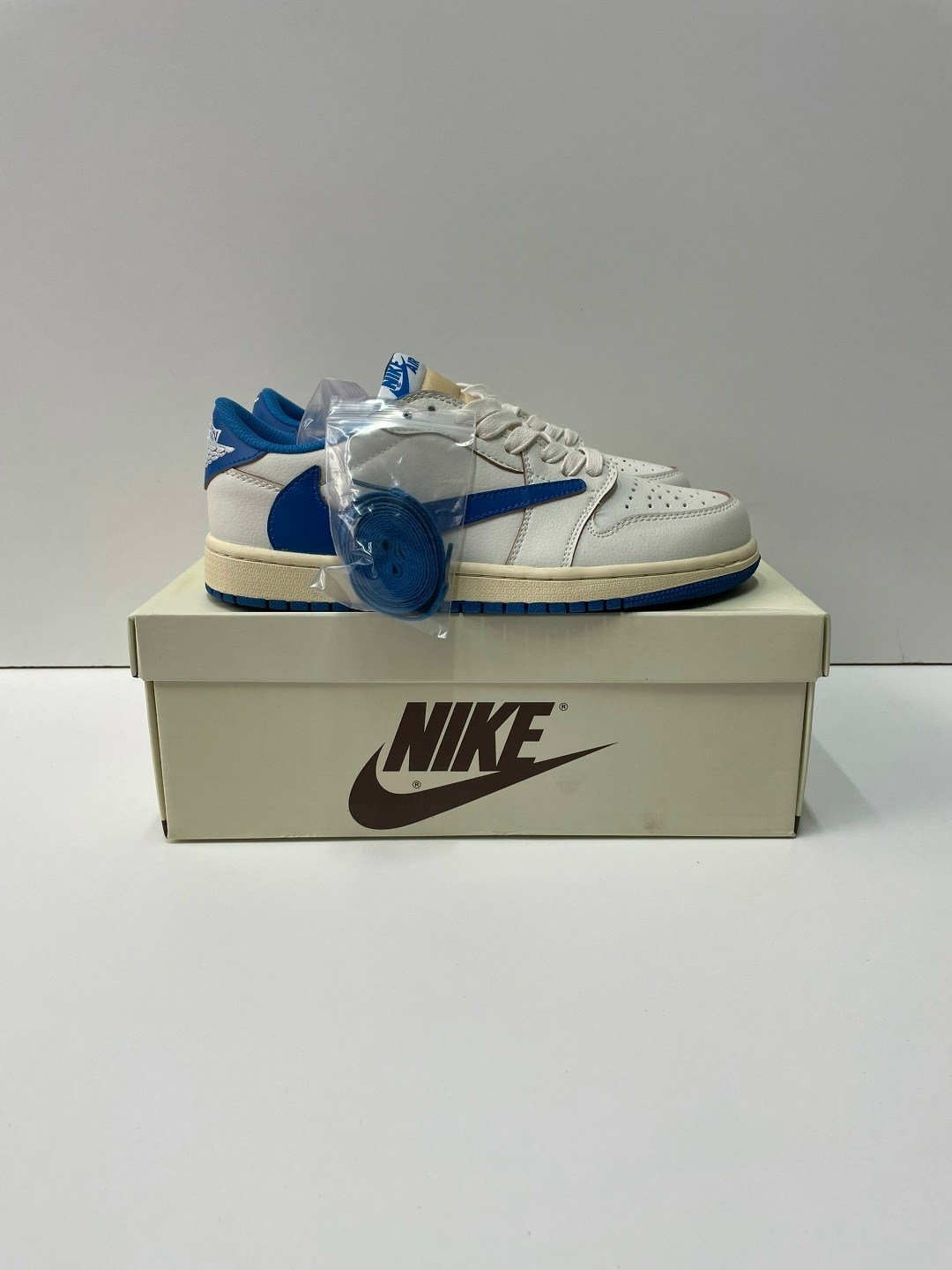 air jordan 1 low travis scott,кроссовки nike air jordan 1 low & travis scott,nike air jordan 1 low travis scott fragment,nike travis scott x air jordan 1 low,nike air jordan 1 low travis scott