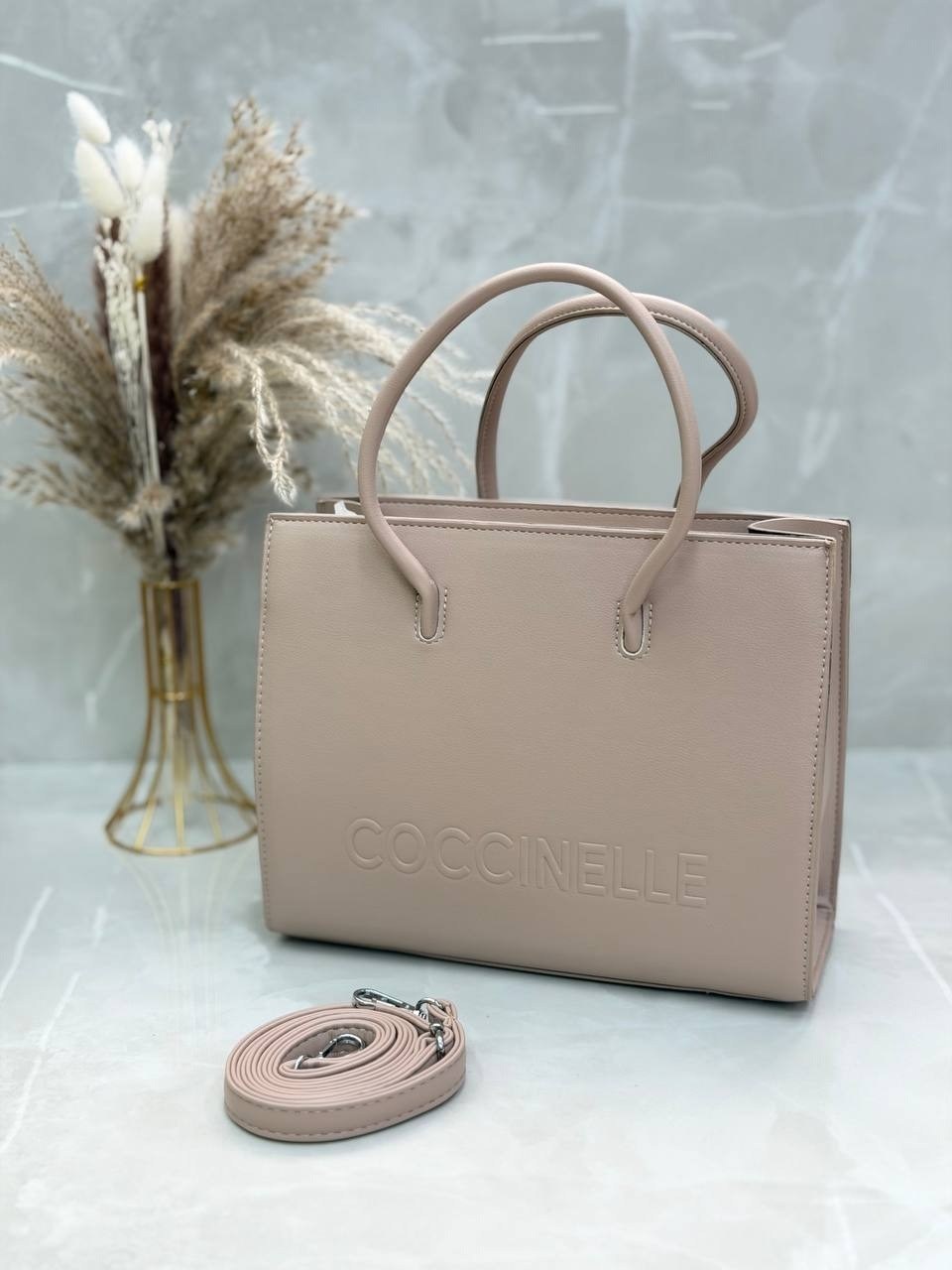 сумка coccinelle,сумка-тоут myrtha maxi log handbag coccinelle черный,сумка,сумка женская coccinelle,черная сумка