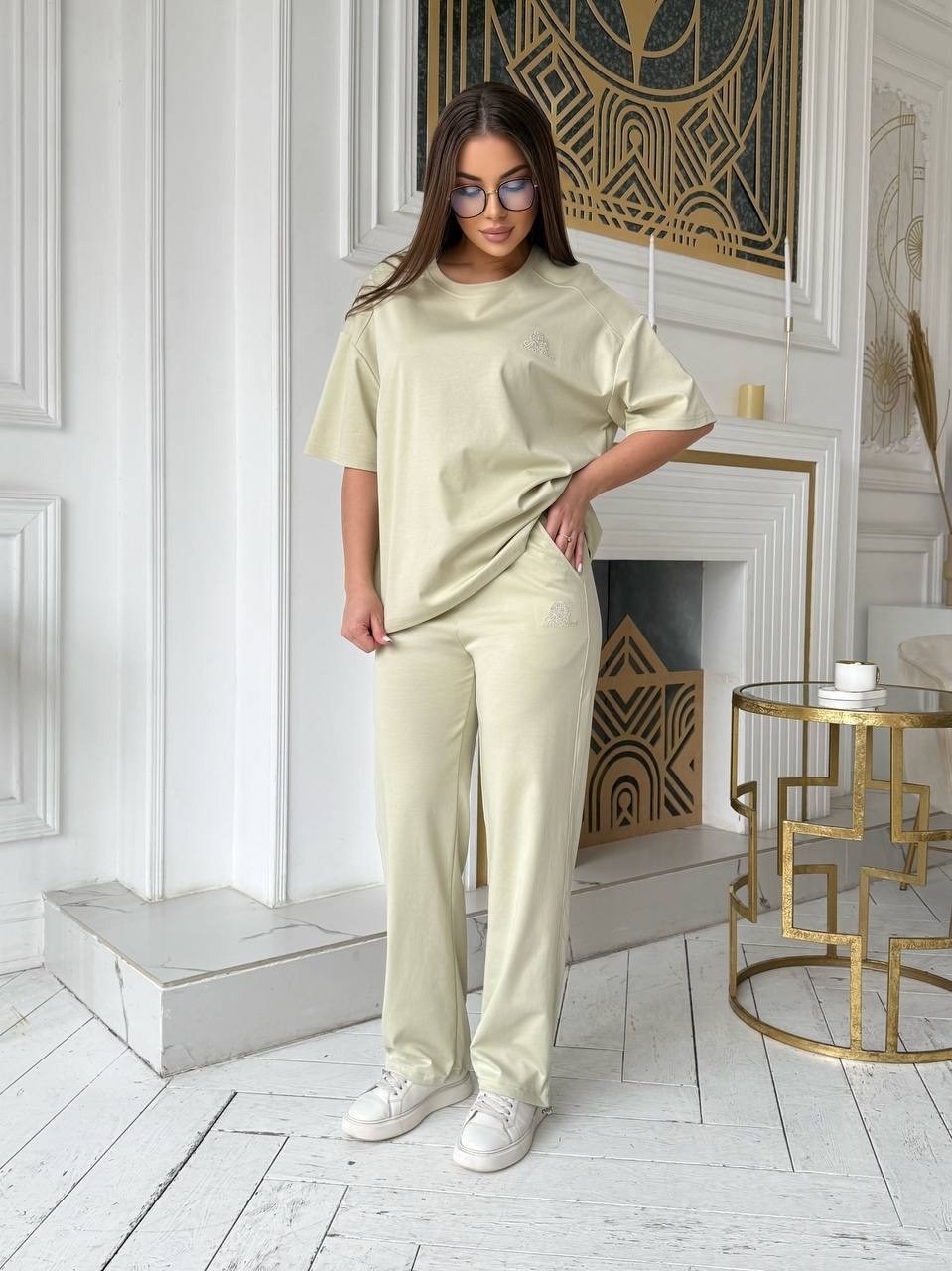 костюм женский,костюм трикотажный,голубой костюм,стильные костюмы,летние костюмы