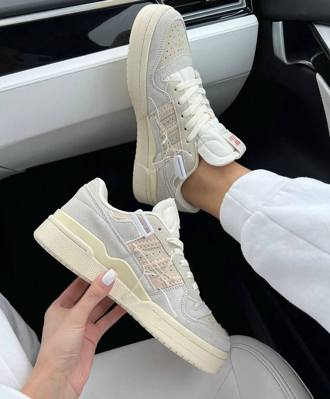женские кроссовки adidas,кроссовки adidas,adidas forum low 84 бежевый лайт,женские кроссовки,бежевые кроссовки