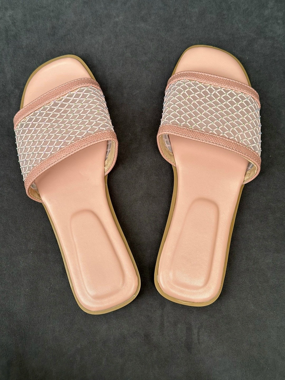 женские шлепанцы,,серебристые шлепанцы next,модные тапочки,модные шлепанцы