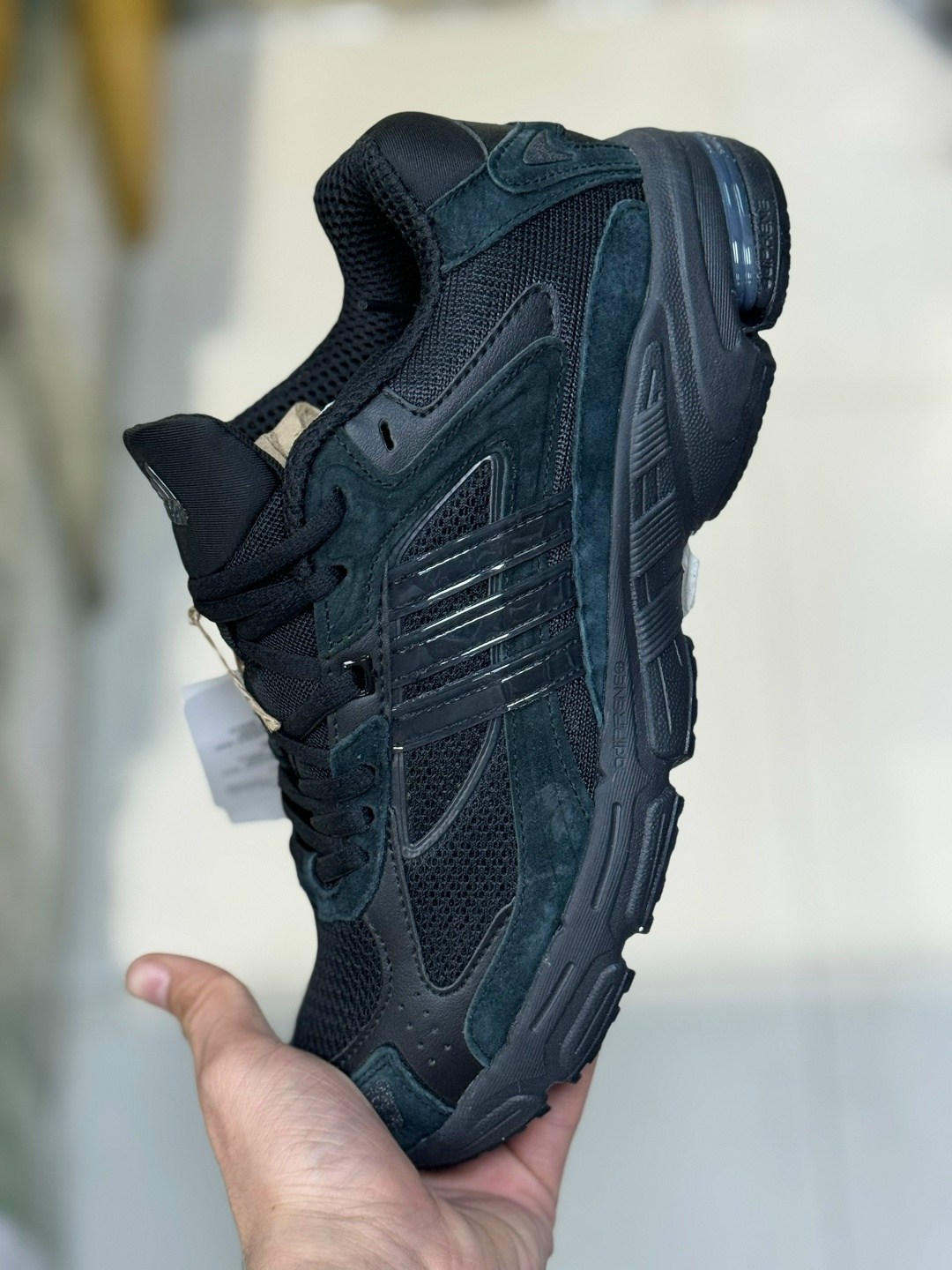 кроссовки adidas,кроссовки мужские adidas response cl черные,кроссовки adidas response cl,кроссовки adidas мужские,мужские кроссовки adidas response