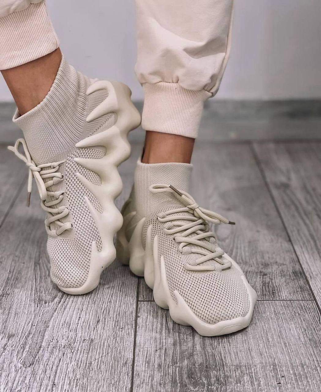 кроссовки изики женские,кроссовки женские бежевый,женские кроссовки,кроссовки изики,кроссовки