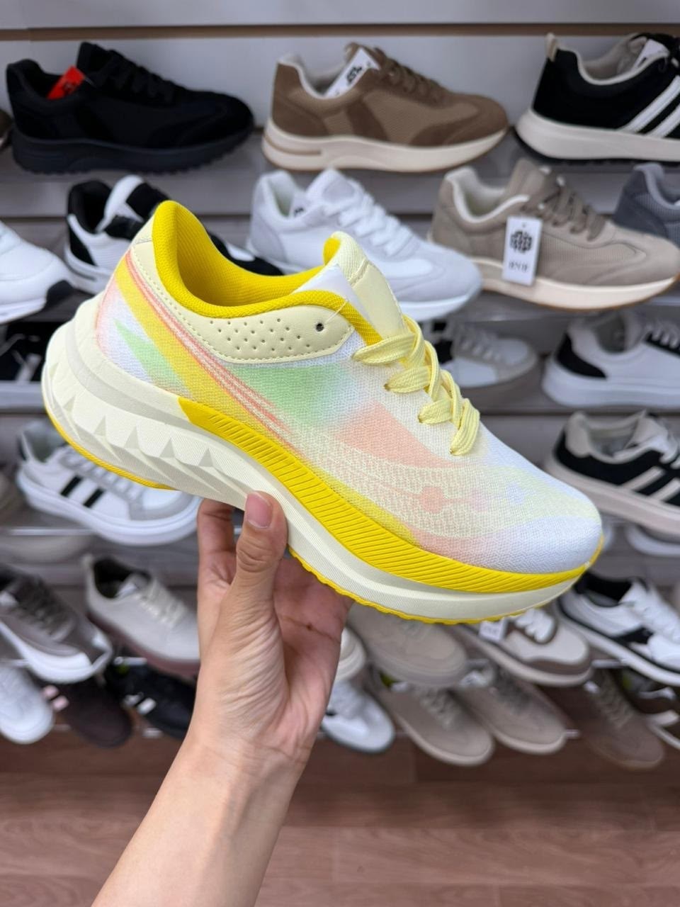 кроссовки saucony,женские беговые кроссовки,кроссовки,кроссовки женскиe,повседневные кроссовки