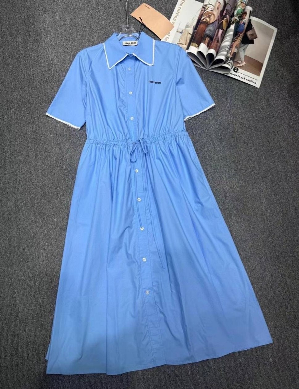 юбка миди с джинсовой курткой,джинсовая юбка миди,джинсовая куртка,мода стиль