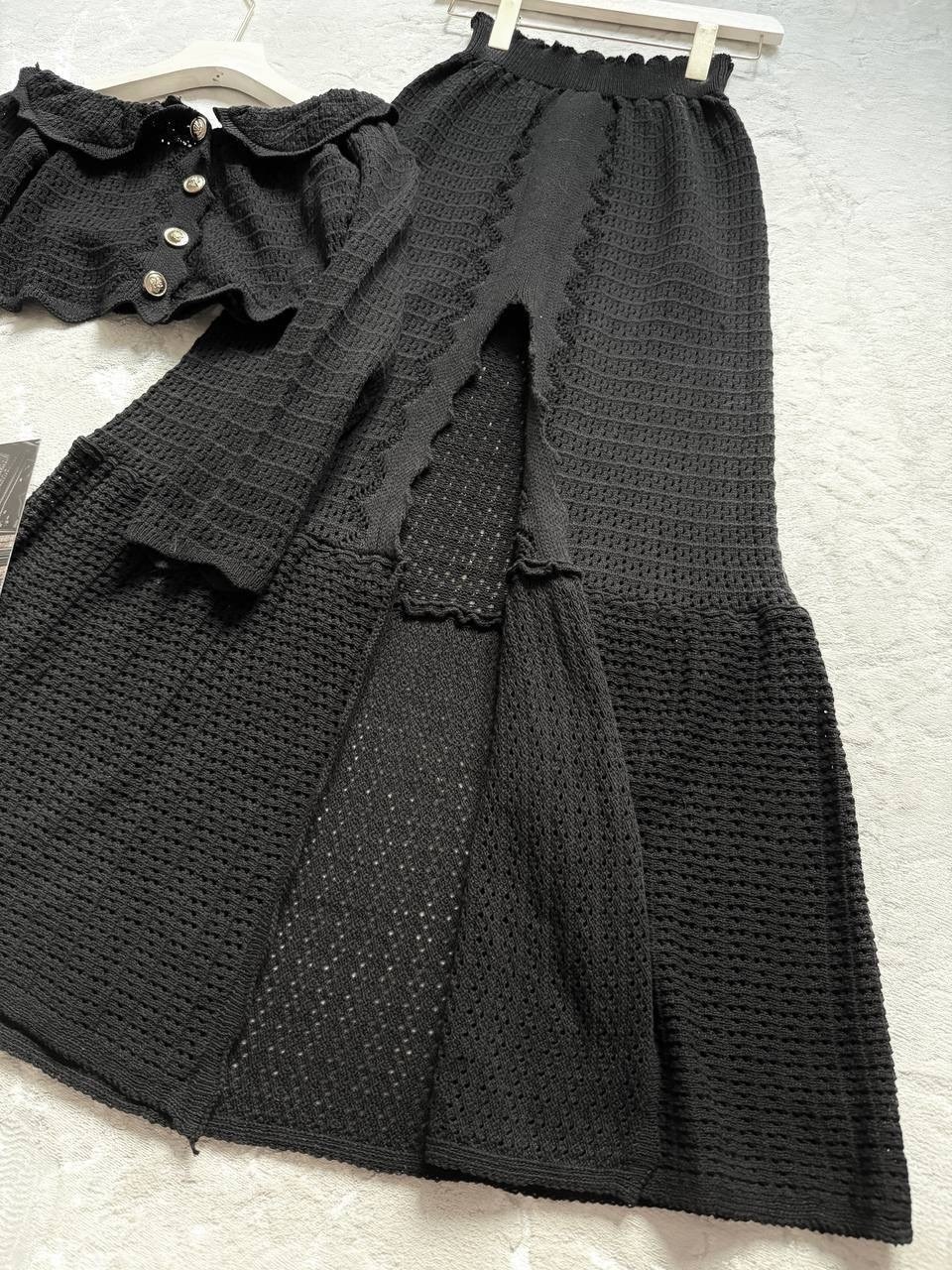 стильные костюмы,модная ,костюм топ с юбкой,трикотажные костюмы,топ с юбкой