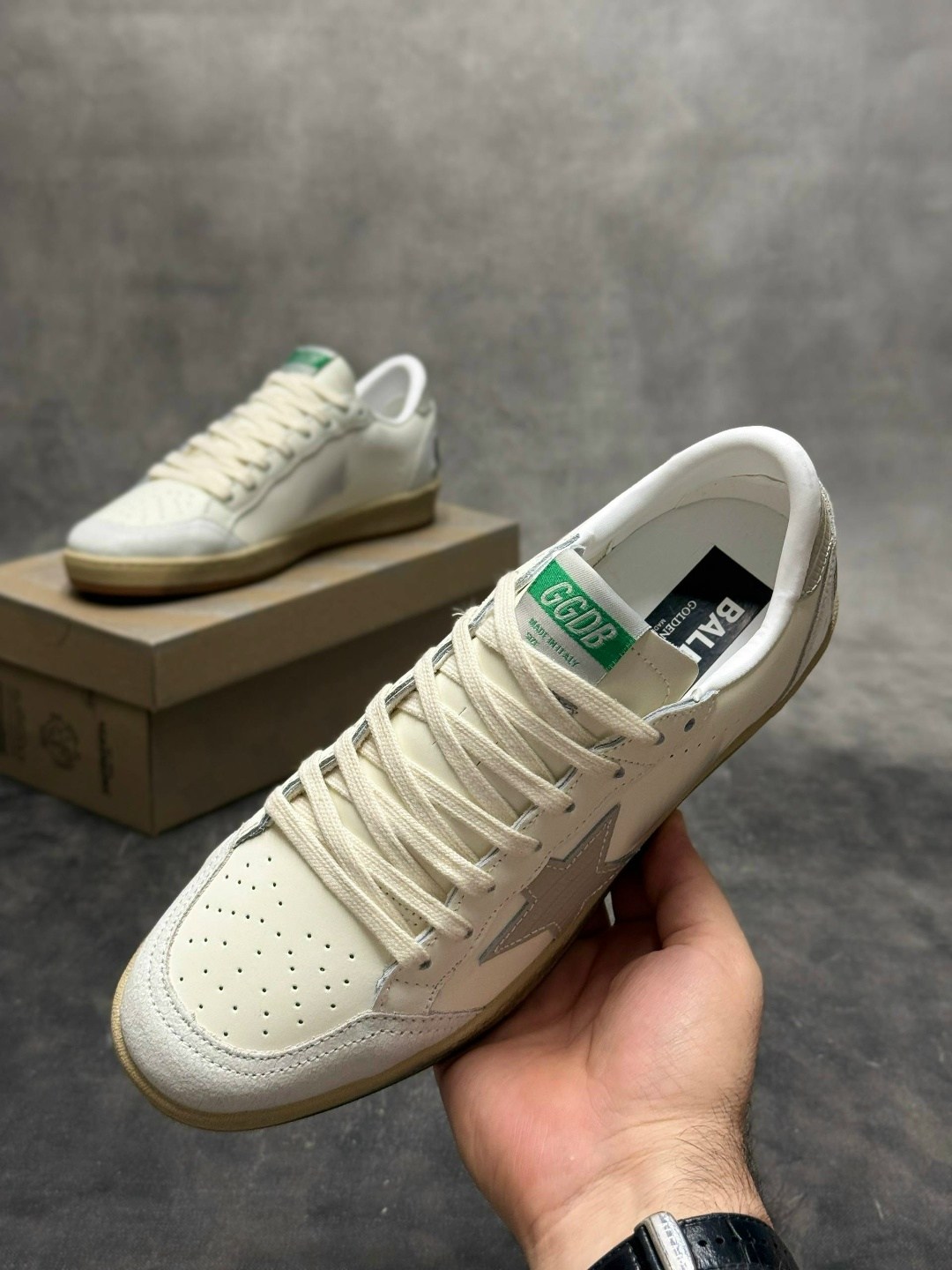 кроссовки golden goose ball star,golden goose кеды ball star с эффектом потертости белый,кроссовки golden goose,sneakers ball star golden goose,golden goose ball star leather sneaker white sand black