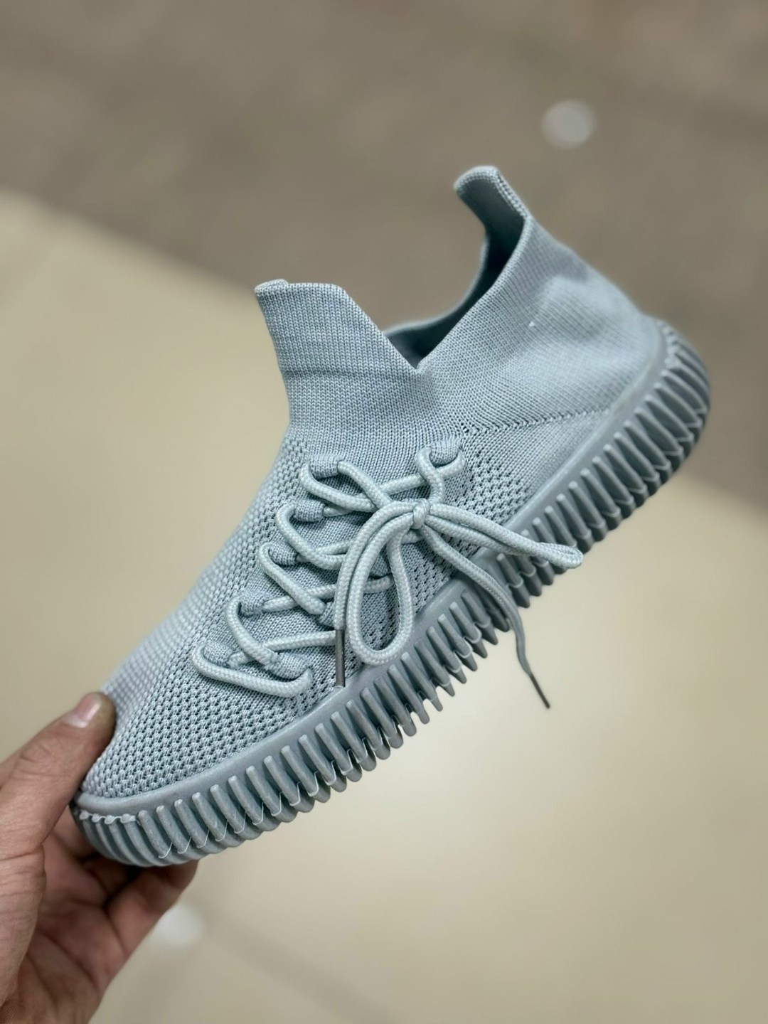 кроссовки,кроссовки текстильные изики,женские кроссовки,спортивная ,повседневные кроссовки