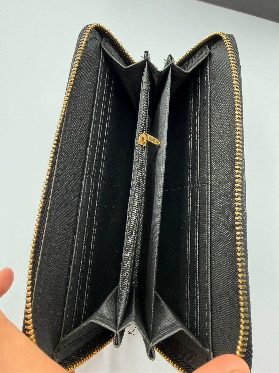 saint laurent кошелек,кошелек ив сен лоран женский,кошелек ив сен лоран,женские кошельки,saint laurent кошелек 'paris'