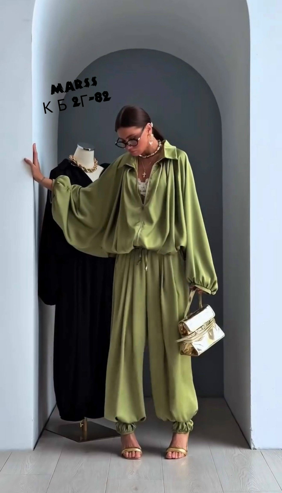 костюм с брюками,атласный костюм,женский костюм,костюм в пижамном стиле