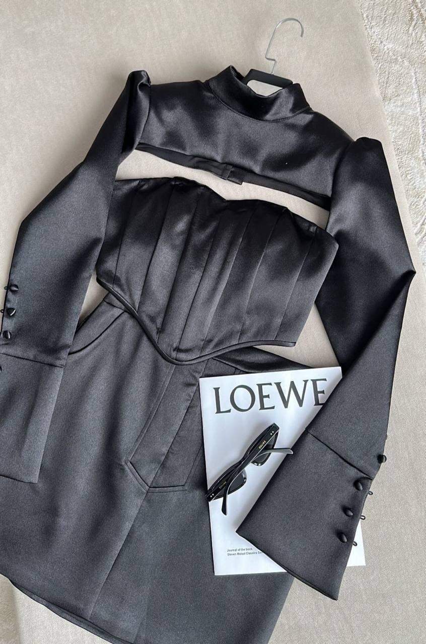 атласное платье,платье модное,платье,вечернее платье,чёрное атласное платье