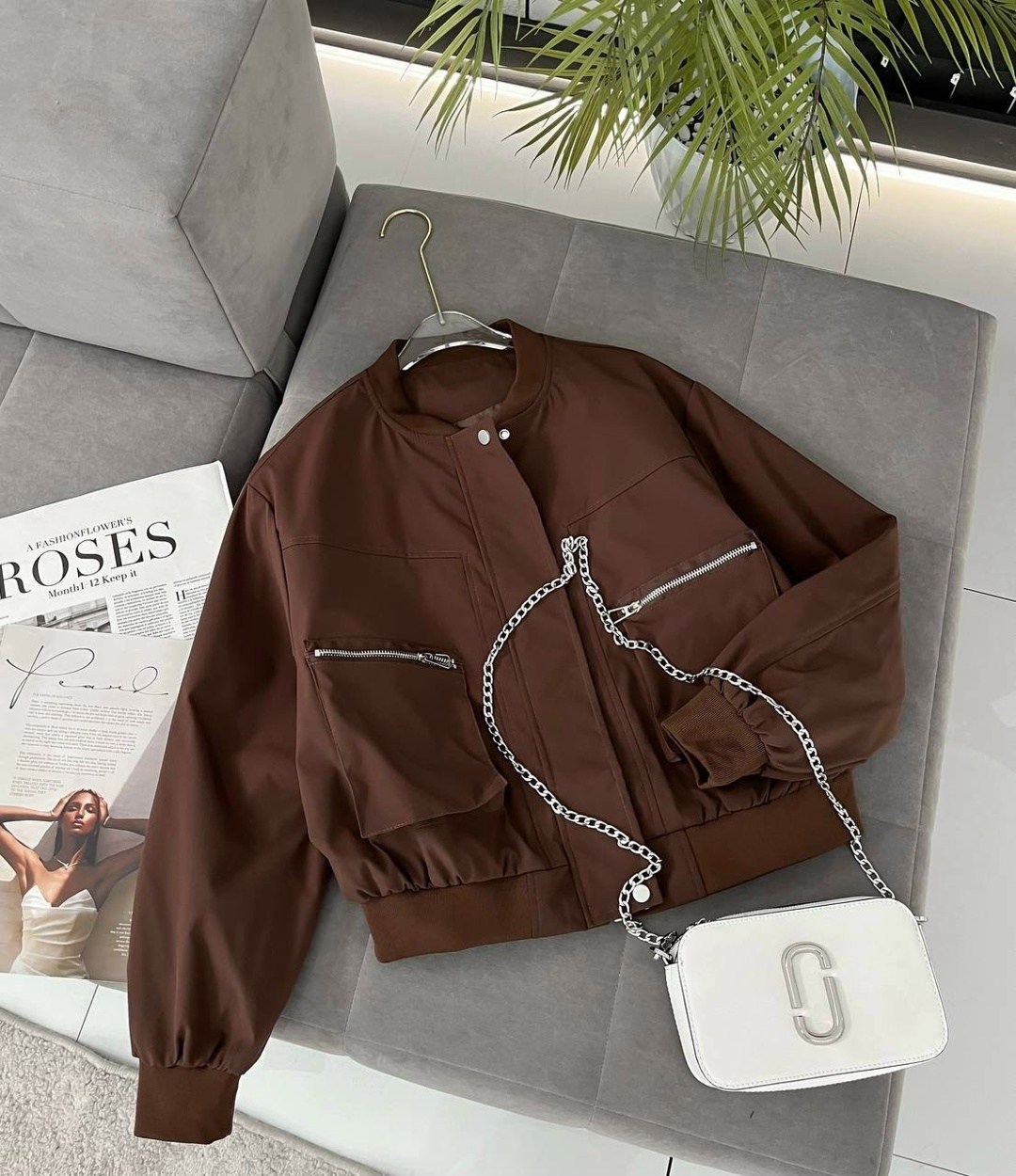 повседневная куртка,куртка бомбер,куртка стильная,куртка женская,женская куртка бомбер