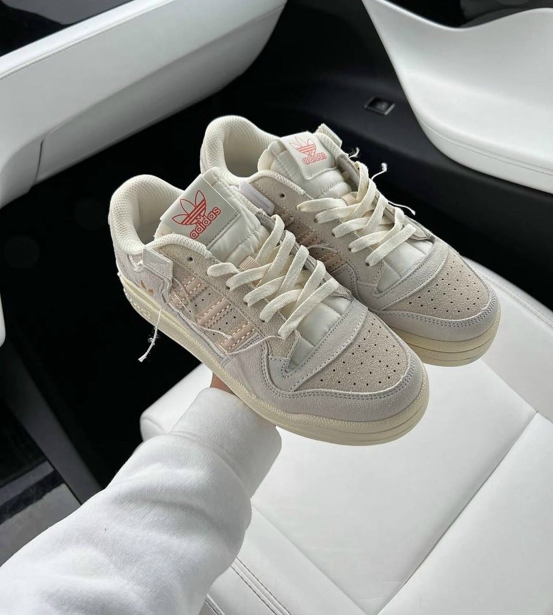 женские кроссовки adidas,кроссовки adidas,adidas forum low 84 бежевый лайт,женские кроссовки,бежевые кроссовки