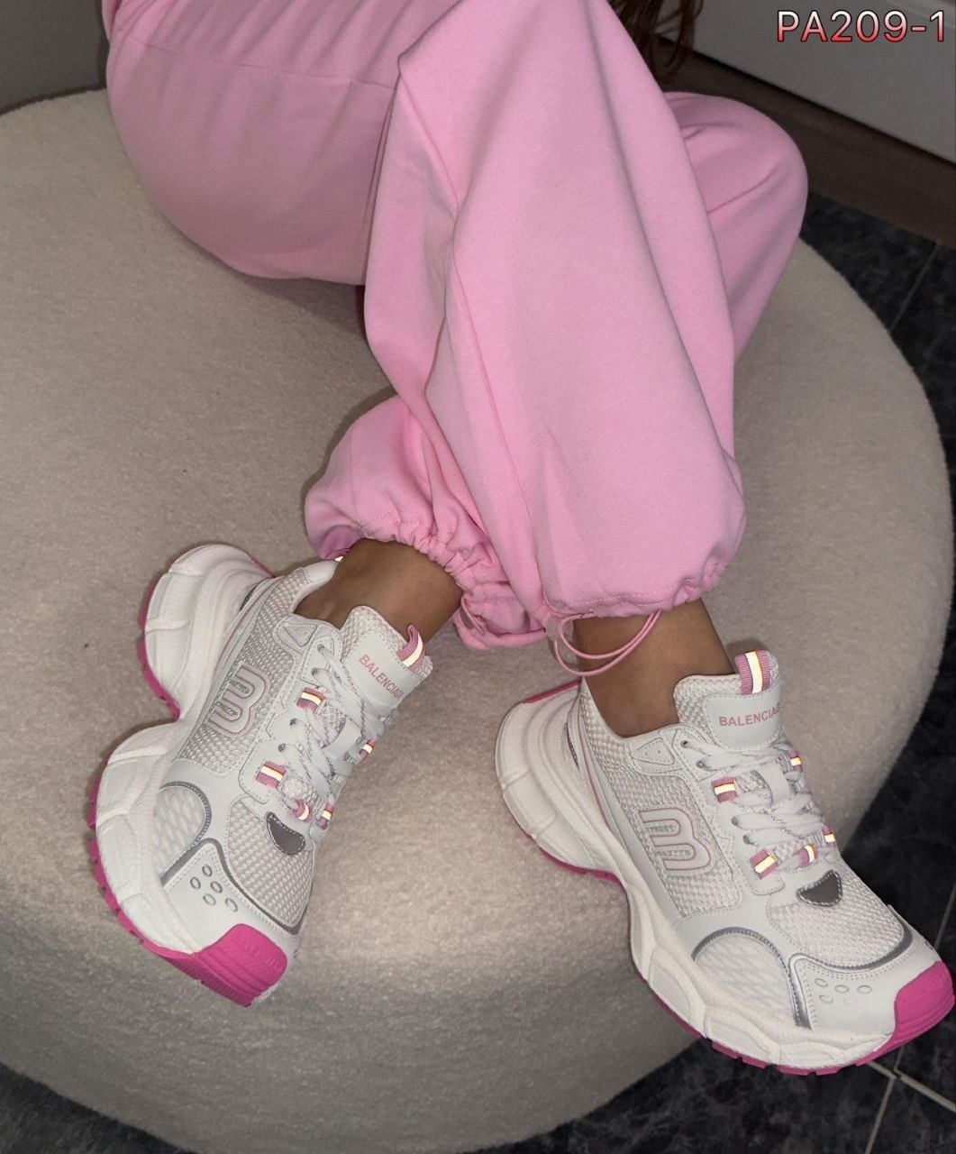кроссовки женские balenciaga,розовые кроссовки баленсиага track,кроссовки balenciaga,женские кроссовки,кроссовки модные