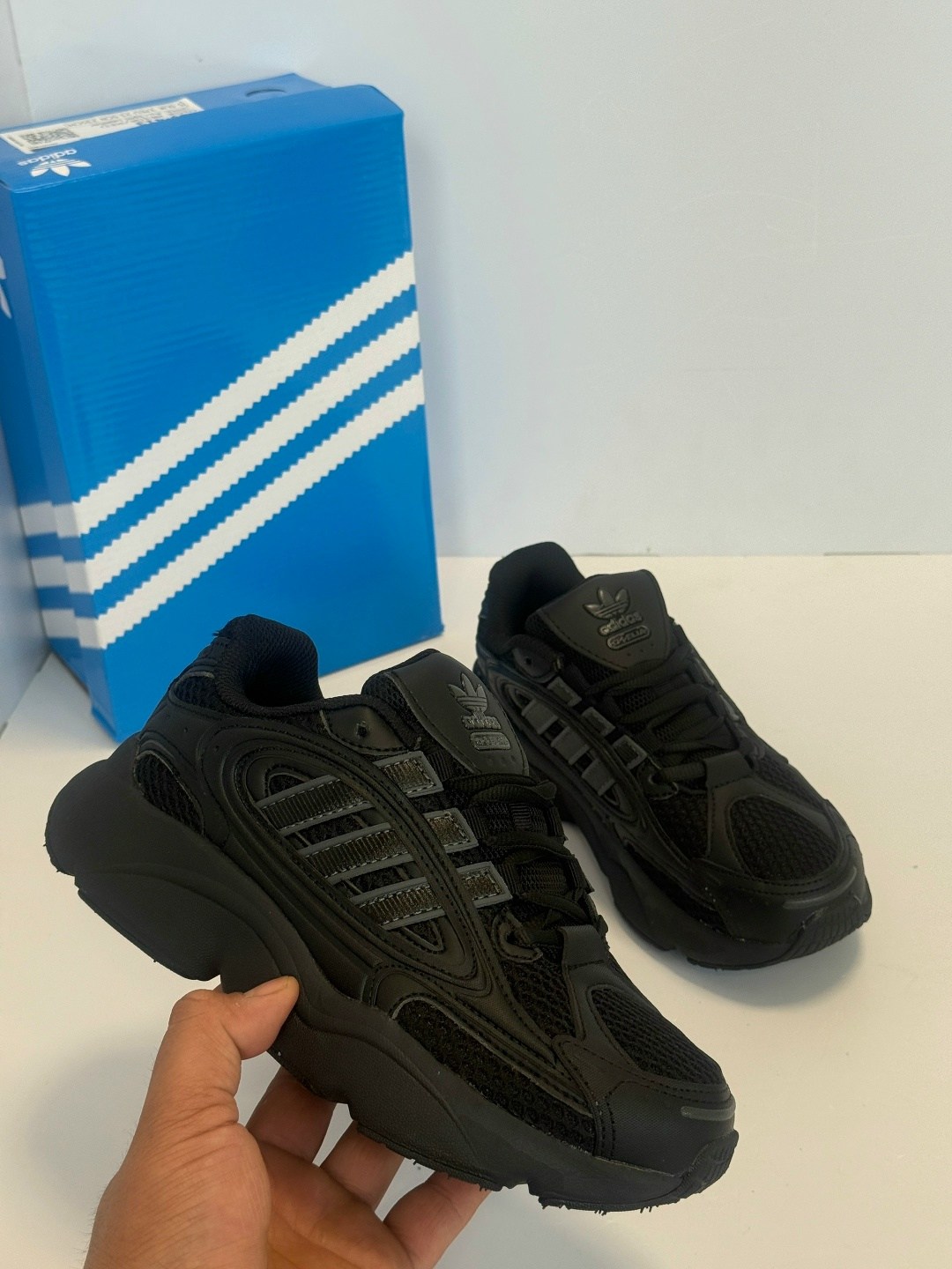 кроссовки мужские adidas,кроссовки adidas,кроссовки adidas original,кроссовки adidas ozmillen,adidas кроссовки унисекс