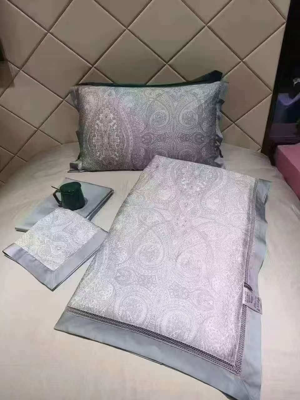 blumarine комплект постельного белья с одеялом,комплект постельного белья la perla с одеялом,комплект постельного белья,комплект постельного белья с одеялом,постельное белье с одеялом blumarine