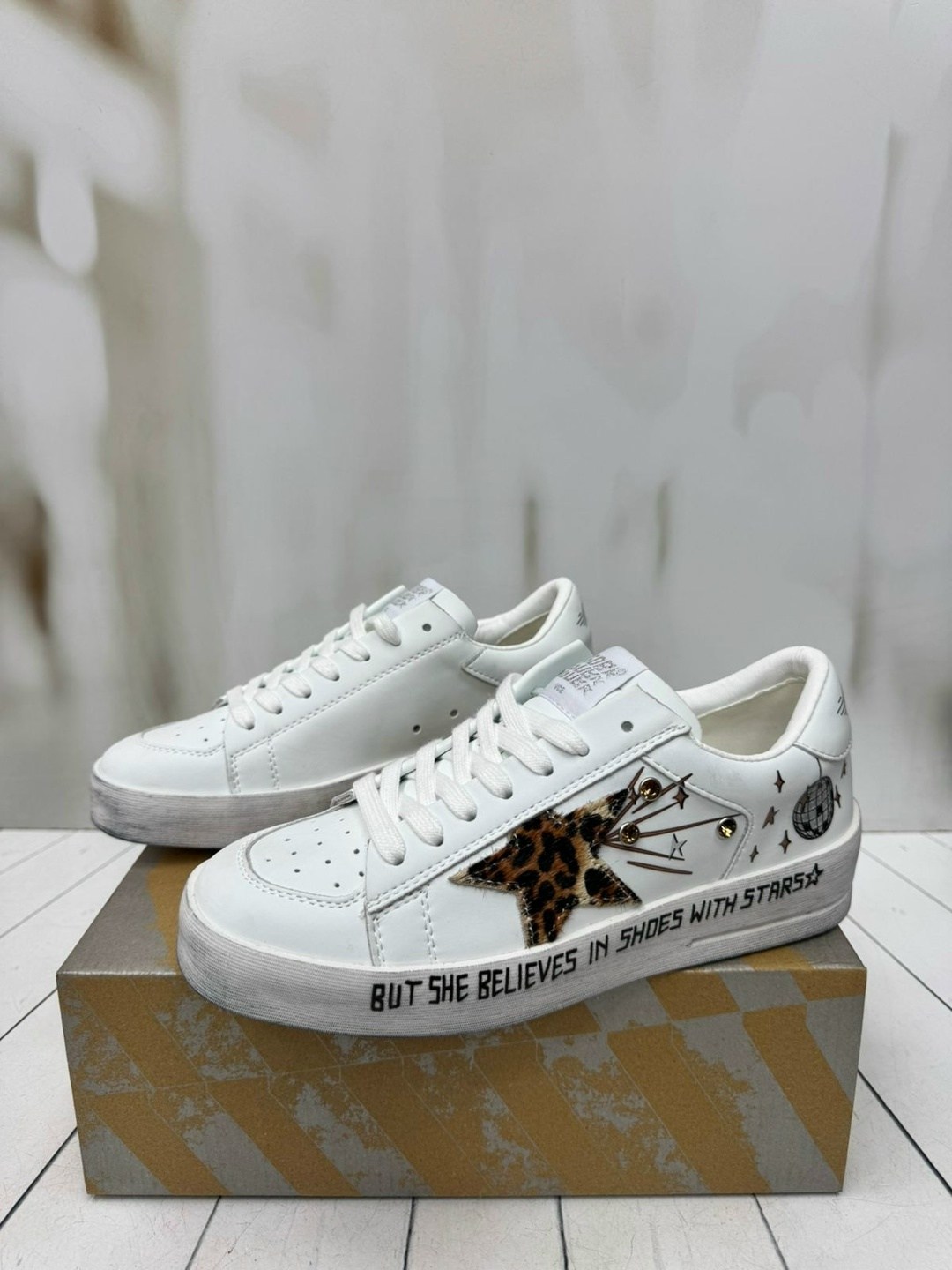 ,golden goose кеды,кеды golden goose leo star,golden goose кеды леопард,golden goose sneakers