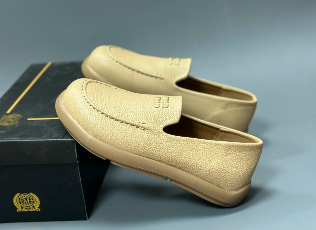 ,бежевые лоферы,лоферы мужские,лоферы модные,лоферы женские