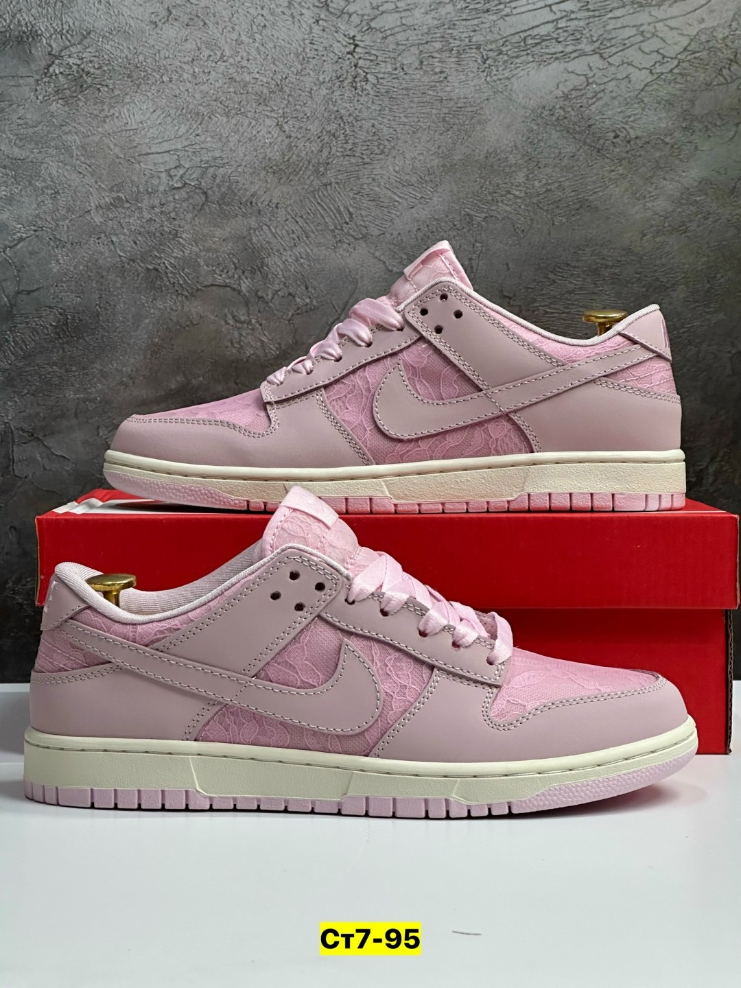 кроссовки nike sb dunk low pink,кроссовки nike sb dunk low,кроссовки женские nike dunk low,nike dunk low pink pigeon,кроссовки nike sb dunk low pink pigeon