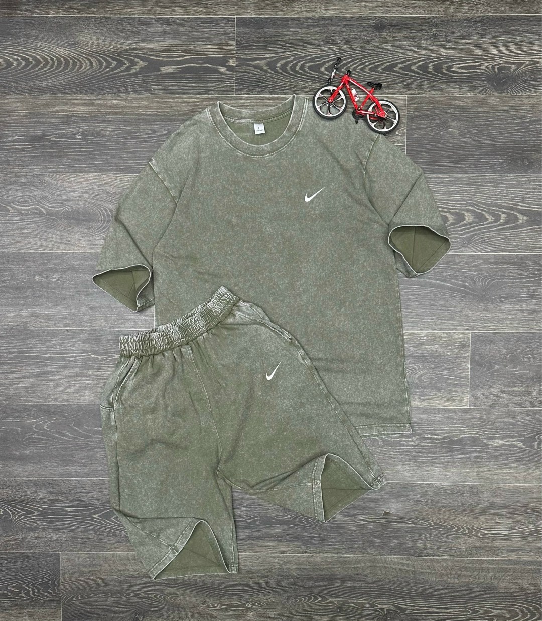 спортивный костюм с футболкой и шортами,спортивные костюм с шортами,костюм спортивный мужской,костюм летний с шортами и футболкой спортивный,спортивные костюмы nike