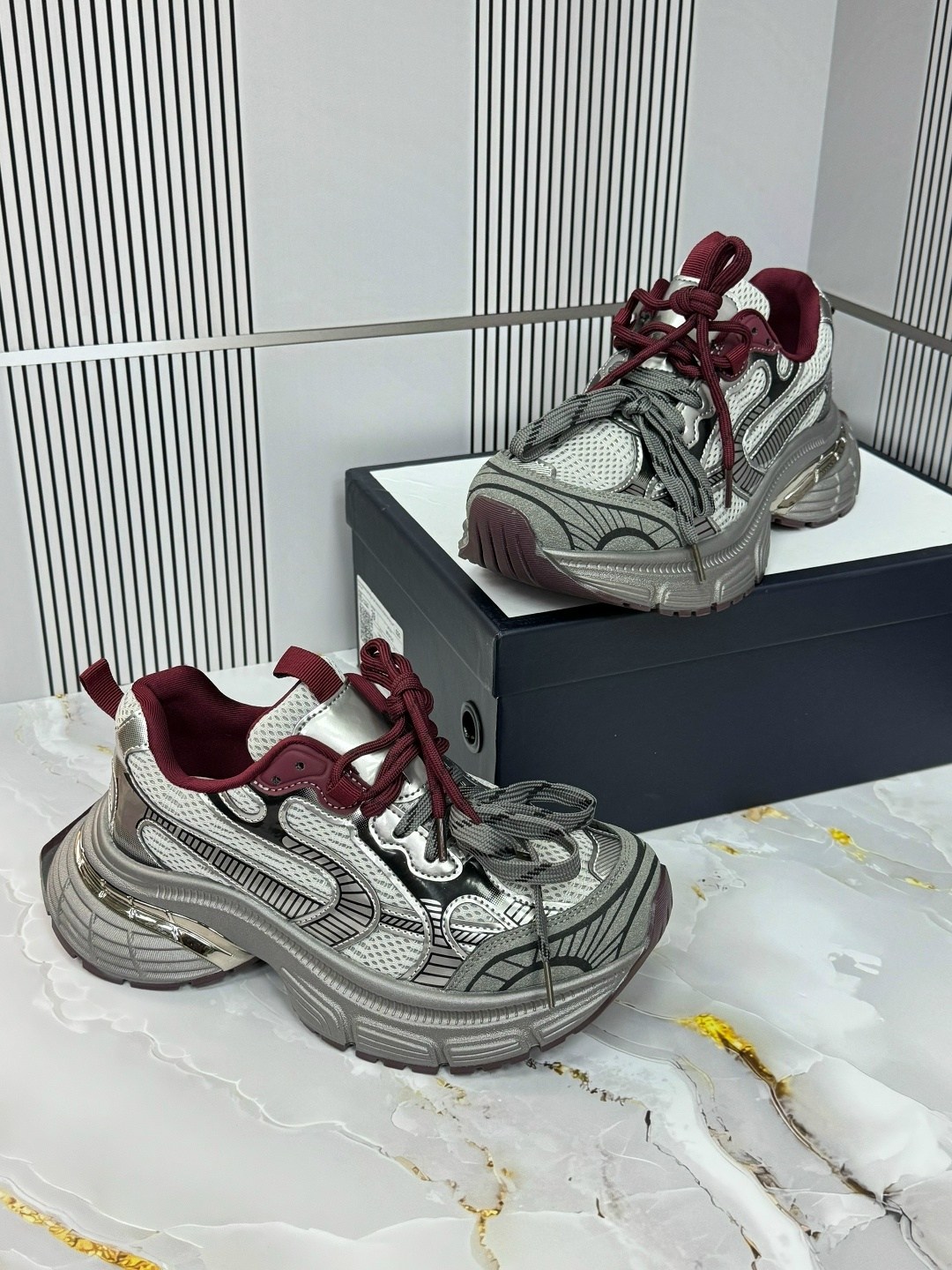 кроссовки женские,женские кроссовки balenciaga,массивные кроссовки женские,модные кроссовки,кроссовки для женщин